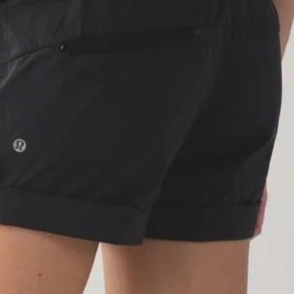 Lululemon spring break away short